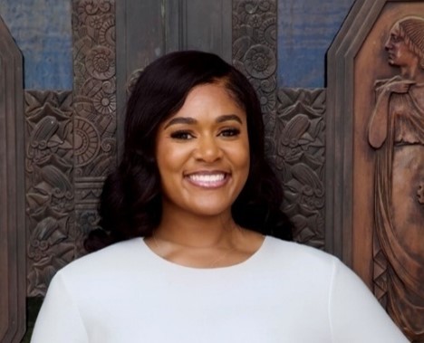 Monet Giles head shot