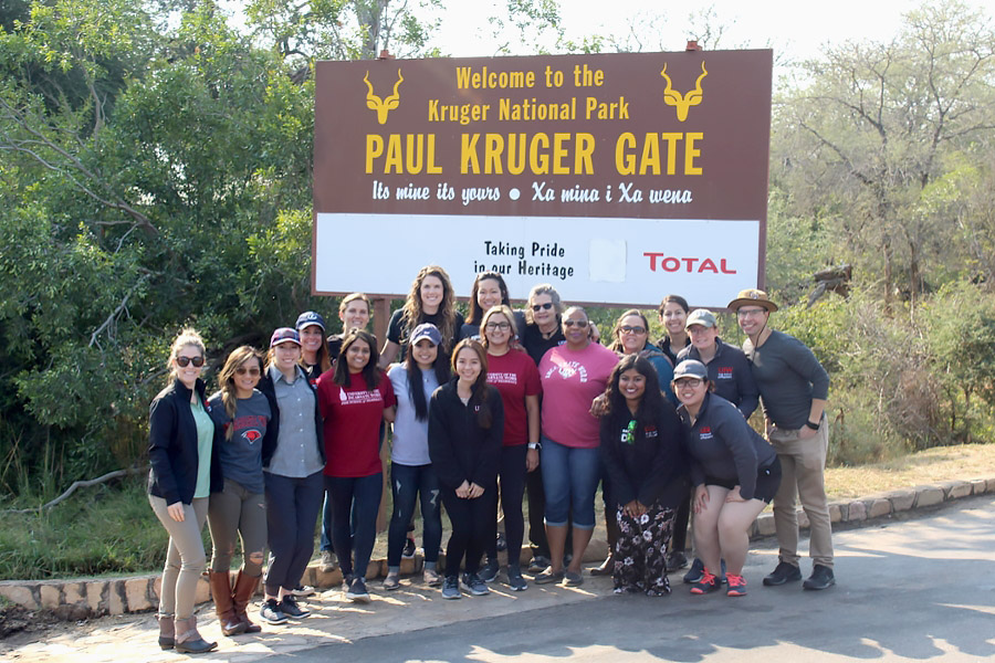 UIW students in front of Paul Kruger Gate 2018